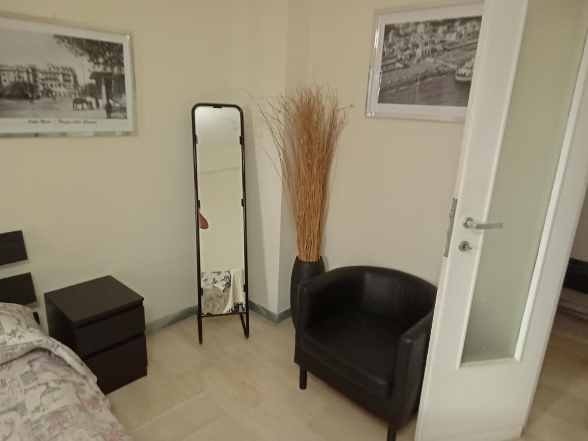 Cristina Room Лідо-ді-Остія Екстер'єр фото